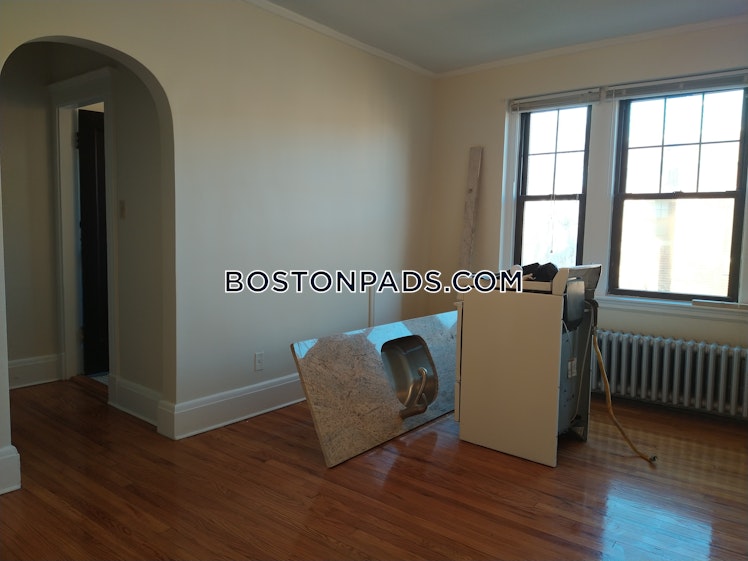 Pleasant St., Malden