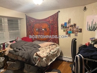 Hammond St. Roxbury Crossing