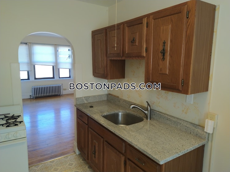 Pleasant St., Malden