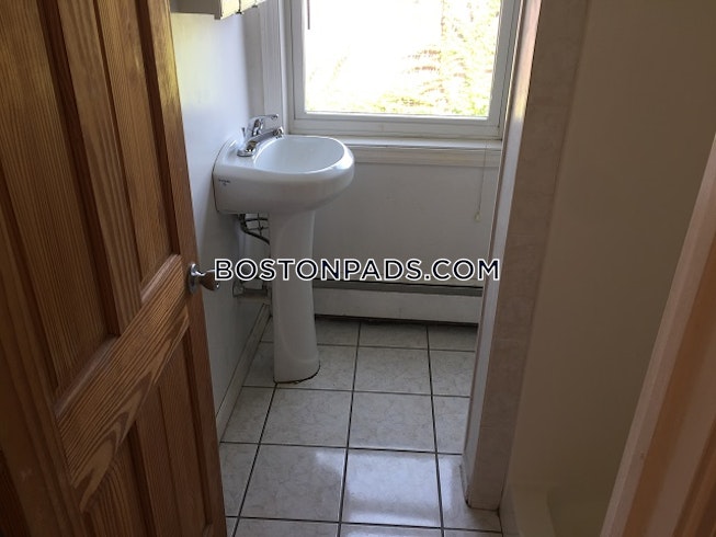 Boston - $4,500+ /mo