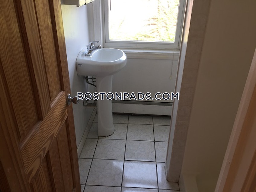 Boston - $4,500+ /month