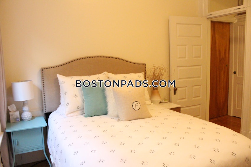 BOSTON - BACK BAY - 2 Beds, 1 Bath - Image 2