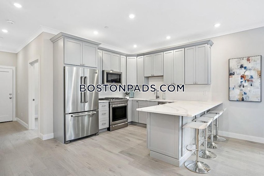 BOSTON - ROSLINDALE - 3 Beds, 2 Baths - Image 18