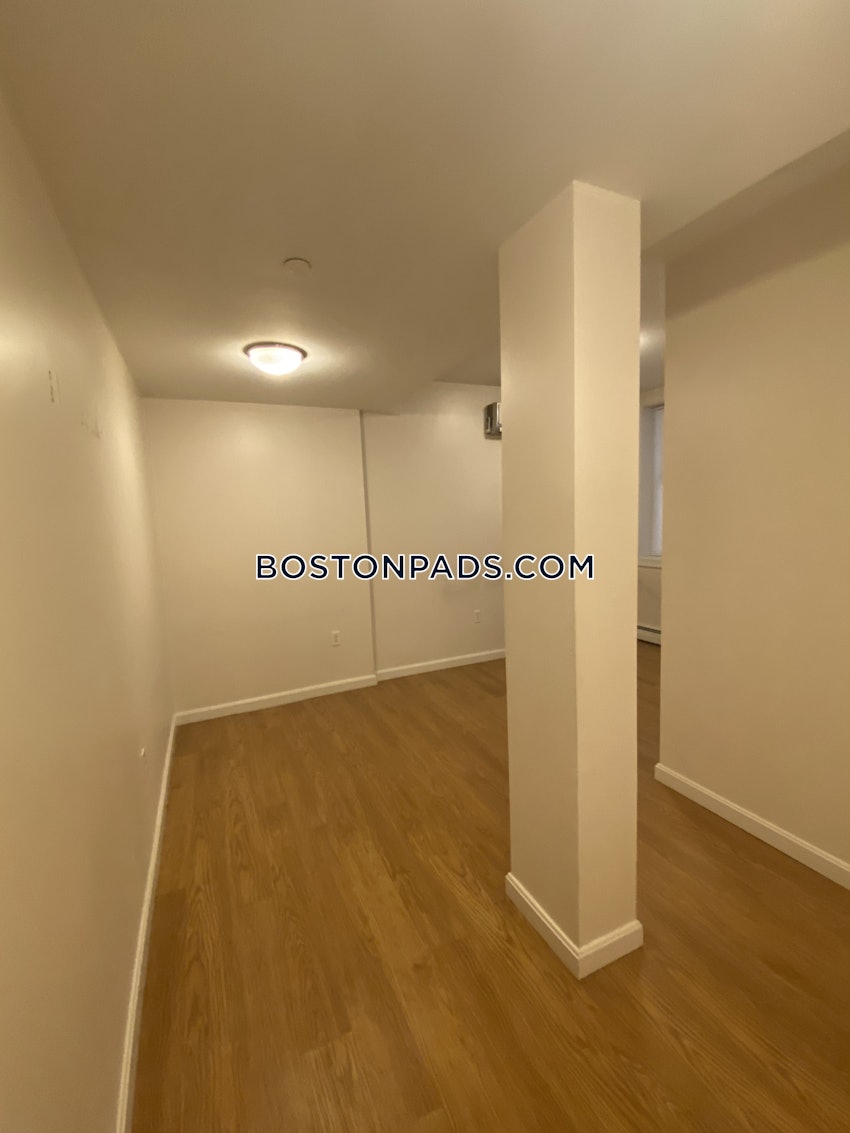 BOSTON - NORTHEASTERN/SYMPHONY - 2 Beds, 1 Bath - Image 8