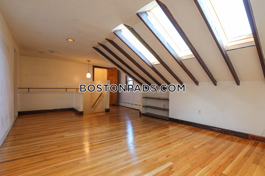Boston - $4,500+ /month