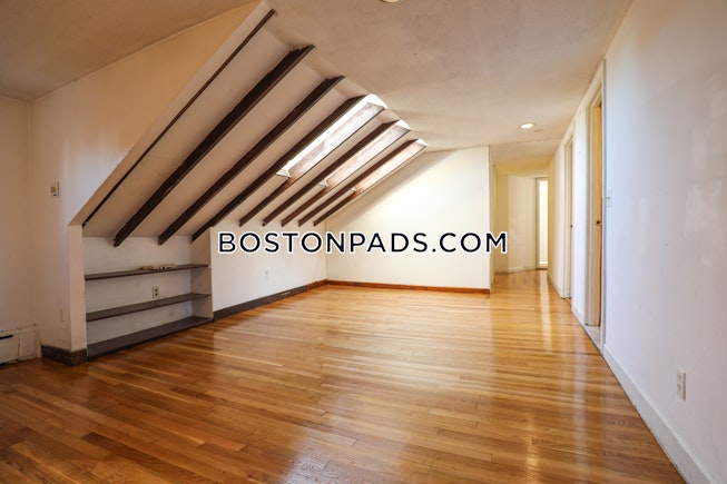 Boston - $4,500+ /mo