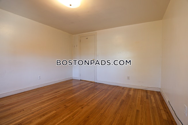 Boston - $4,500+ /mo