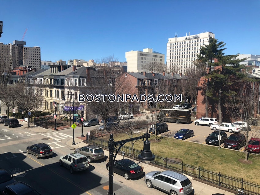 BOSTON - MISSION HILL - 3 Beds, 1 Bath - Image 9