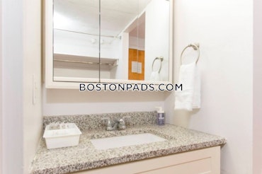 Boston - 0 Beds, 1 Baths