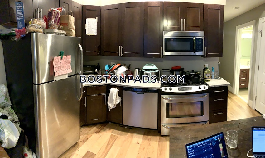BOSTON - MISSION HILL - 4 Beds, 2 Baths - Image 39