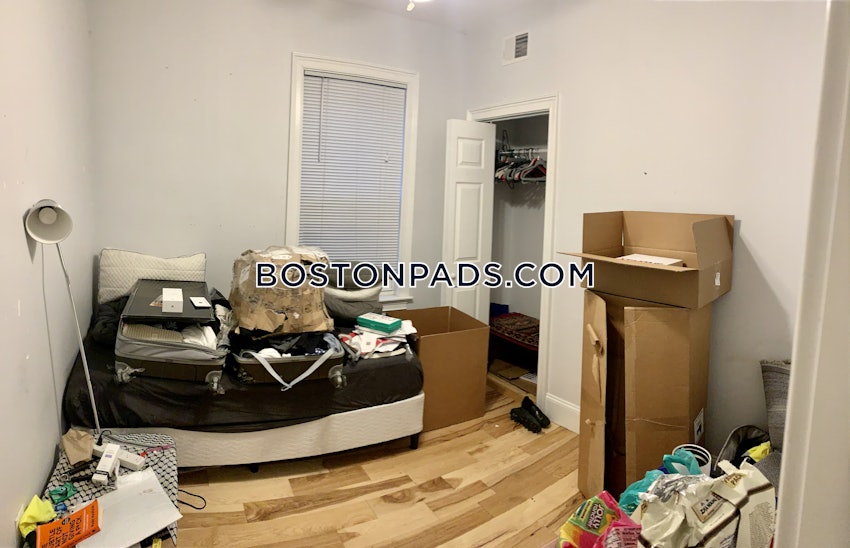 BOSTON - MISSION HILL - 4 Beds, 2 Baths - Image 40