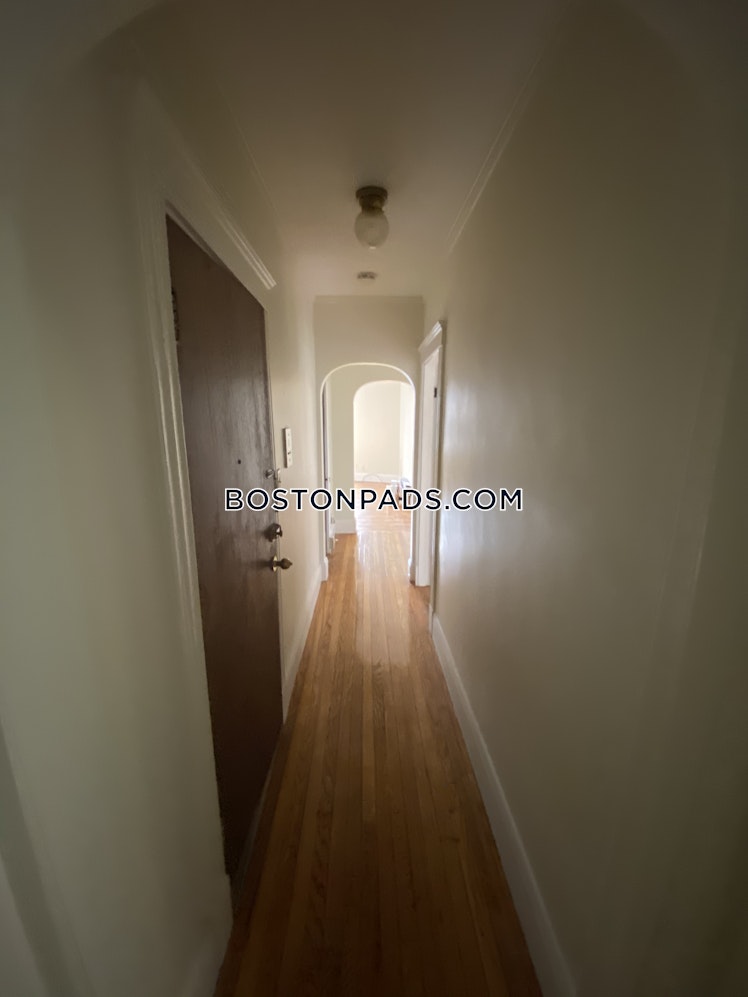 Pleasant St., Malden