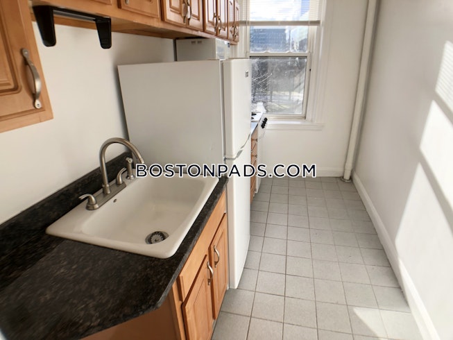 Boston - $2,750+ /mo