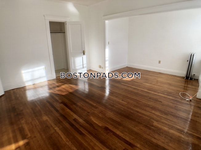 Boston - $2,750+ /mo