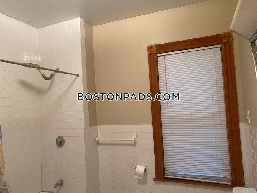 BROOKLINE- BROOKLINE VILLAGE - 4 Beds, 2 Baths - Image 36