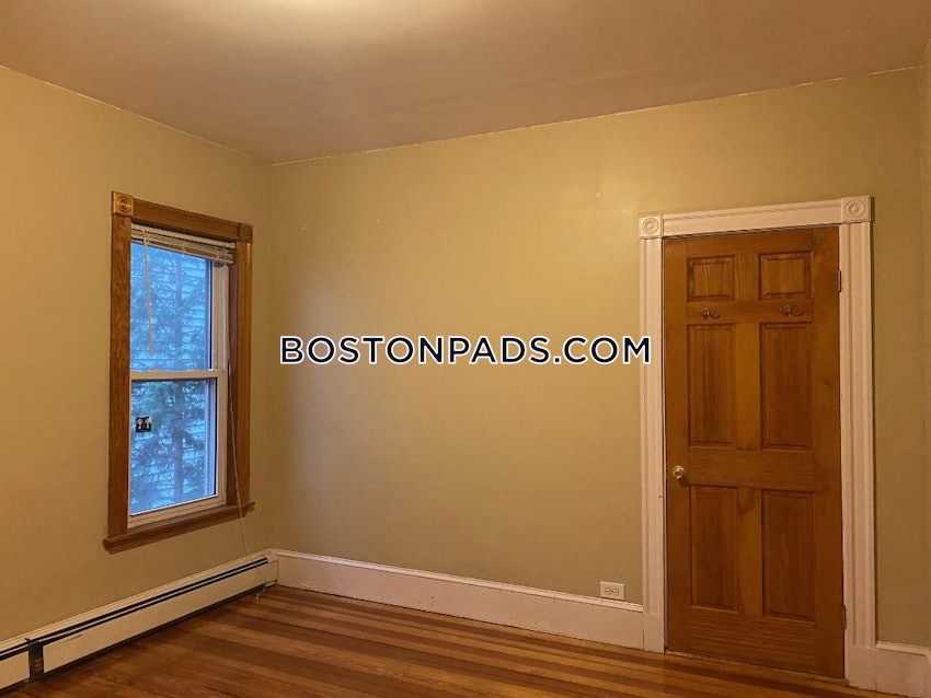 BROOKLINE- BROOKLINE VILLAGE - 4 Beds, 2 Baths - Image 23