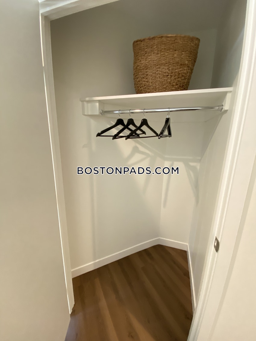 BOSTON - DOWNTOWN - 3 Beds, 3 Baths - Image 17