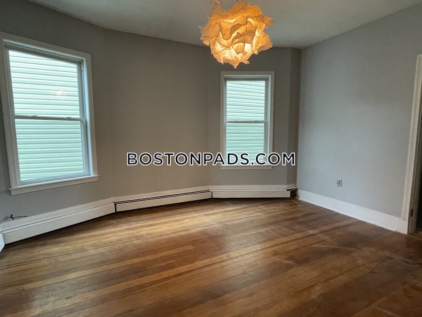 BOSTON - DORCHESTER - SAVIN HILL - 3 Beds, 1 Bath - Image 85