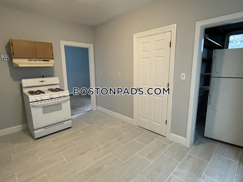 BOSTON - DORCHESTER - SAVIN HILL - 3 Beds, 1 Bath - Image 79