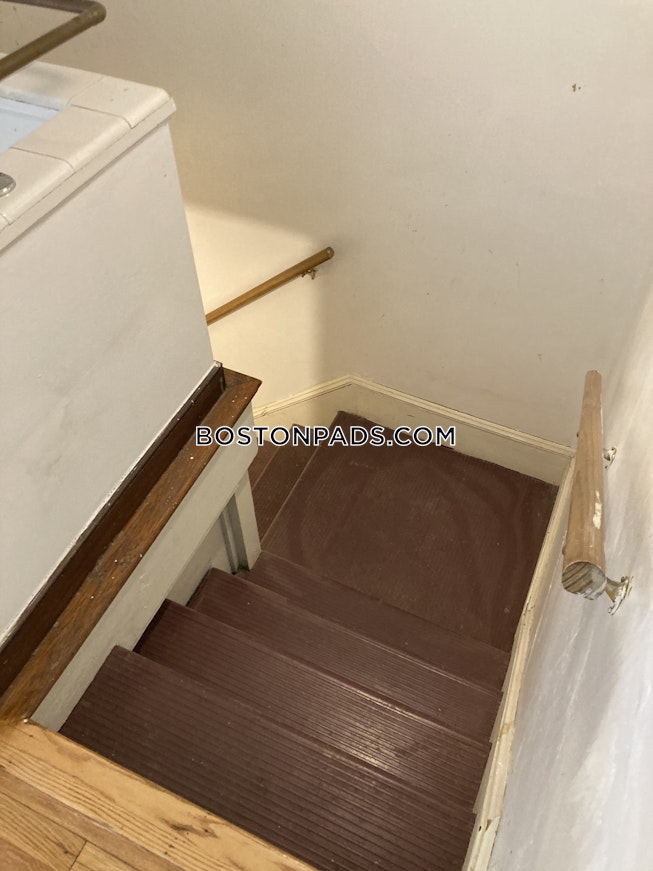 Boston - $4,500+ /mo