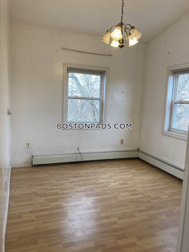 Boston - $4,500+ /mo