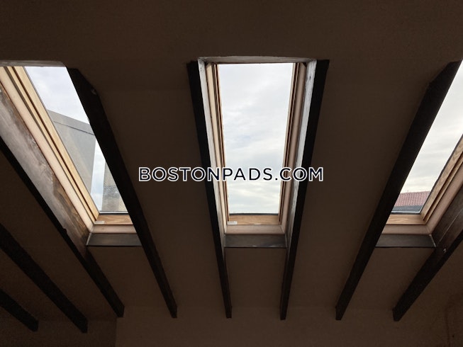 Boston - $4,500+ /mo