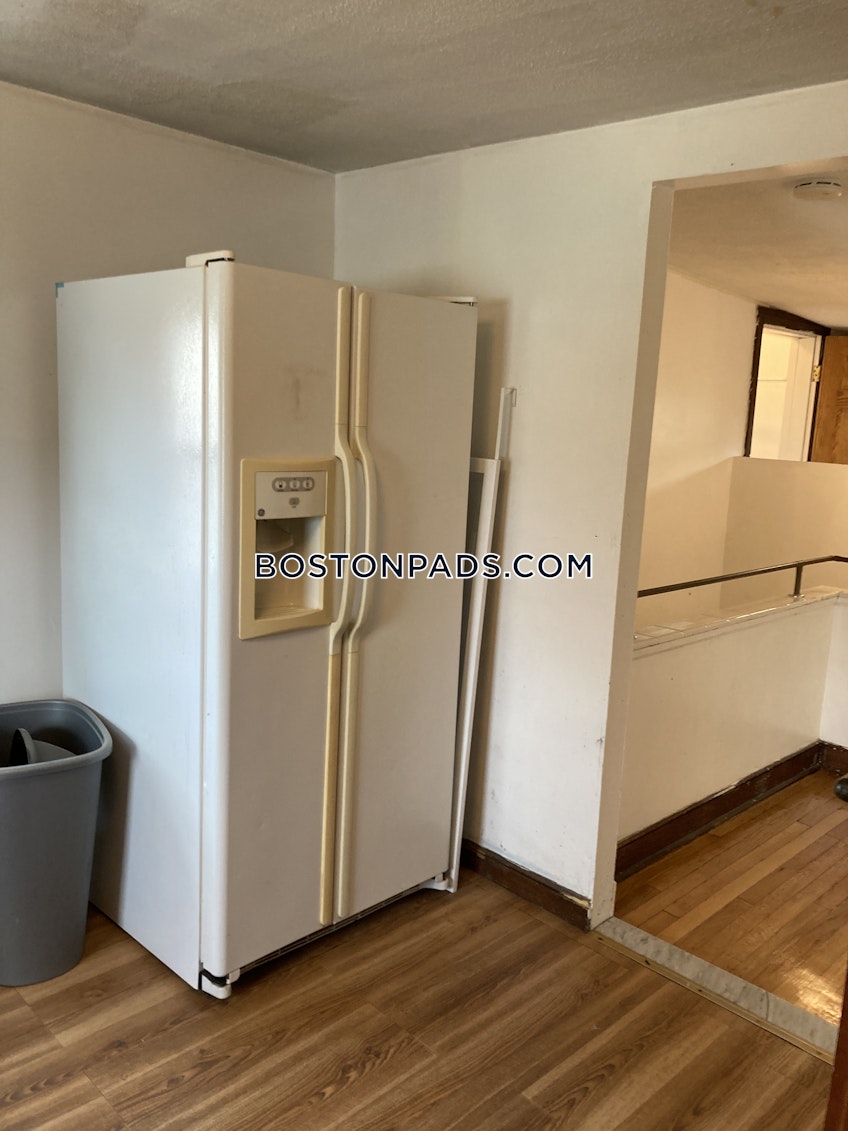 Boston - $4,500+ /month