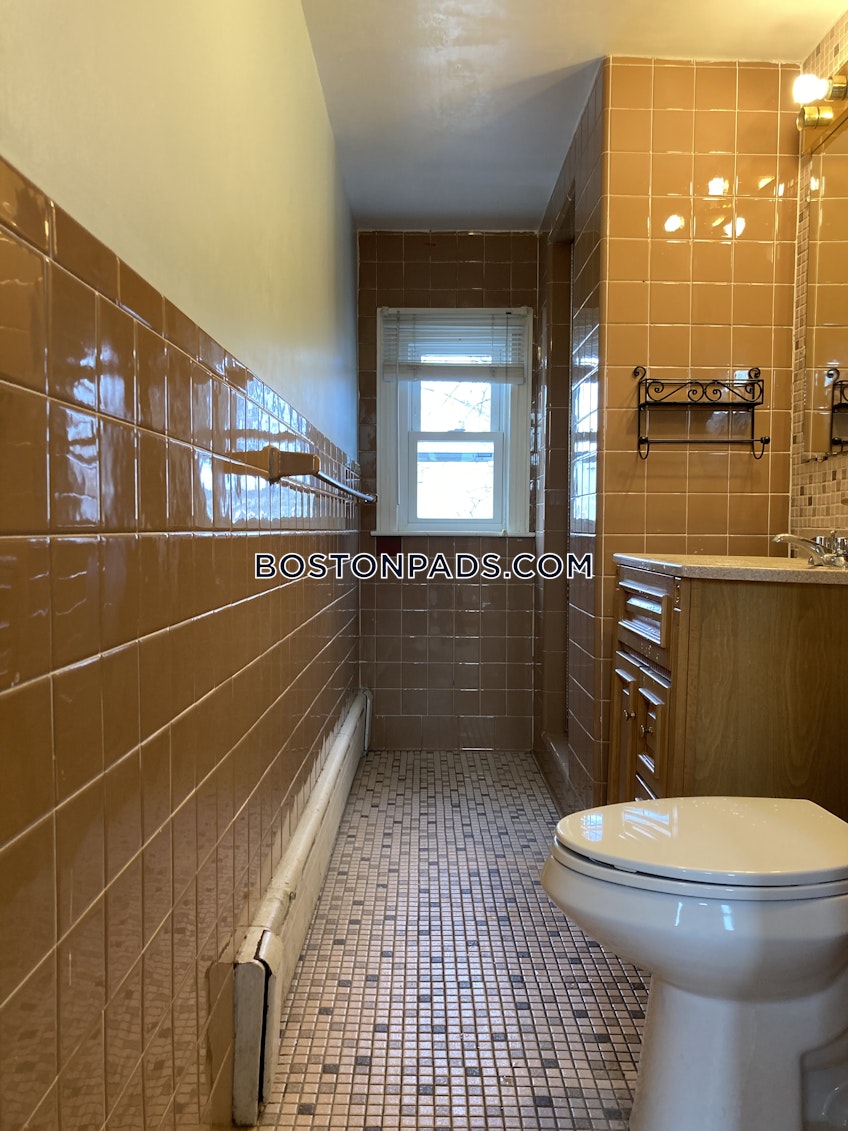 Boston - $4,500+ /month