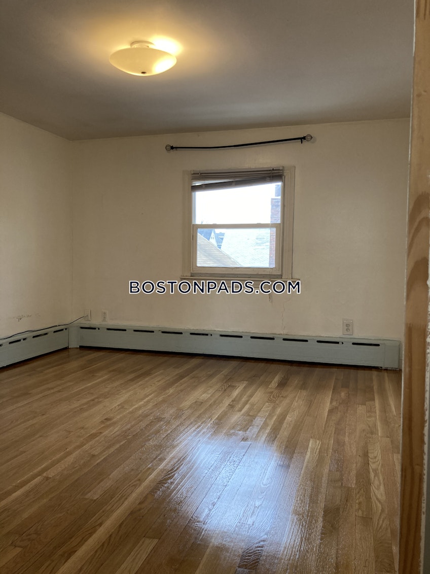 Boston - $4,500+ /month