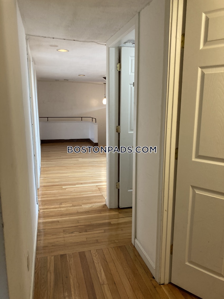 Boston - $4,500+ /month