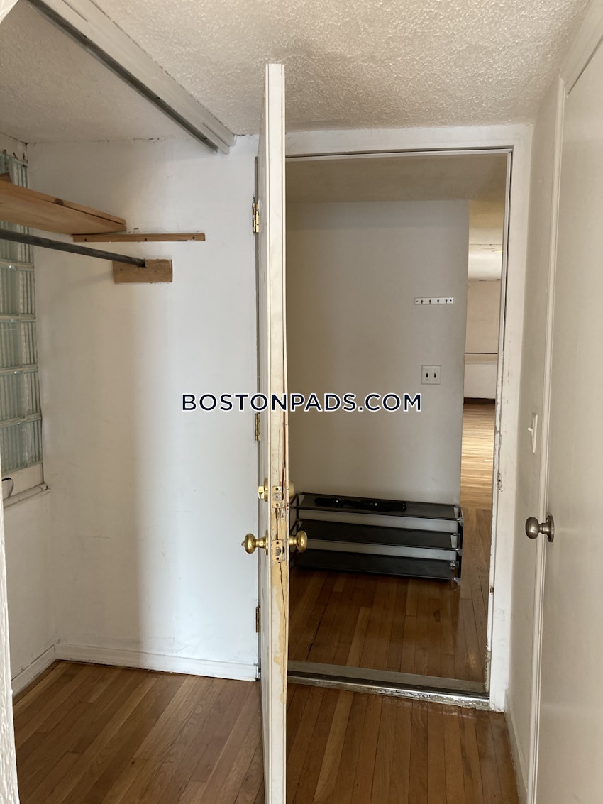 BOSTON - ALLSTON - 3 Beds, 3 Baths - Image 26