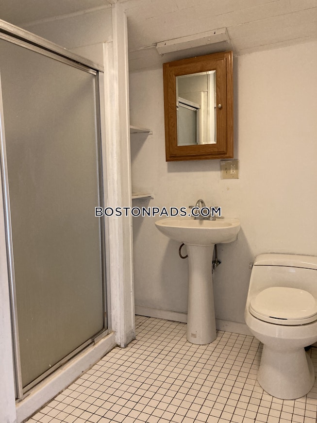 Boston - $4,500+ /mo