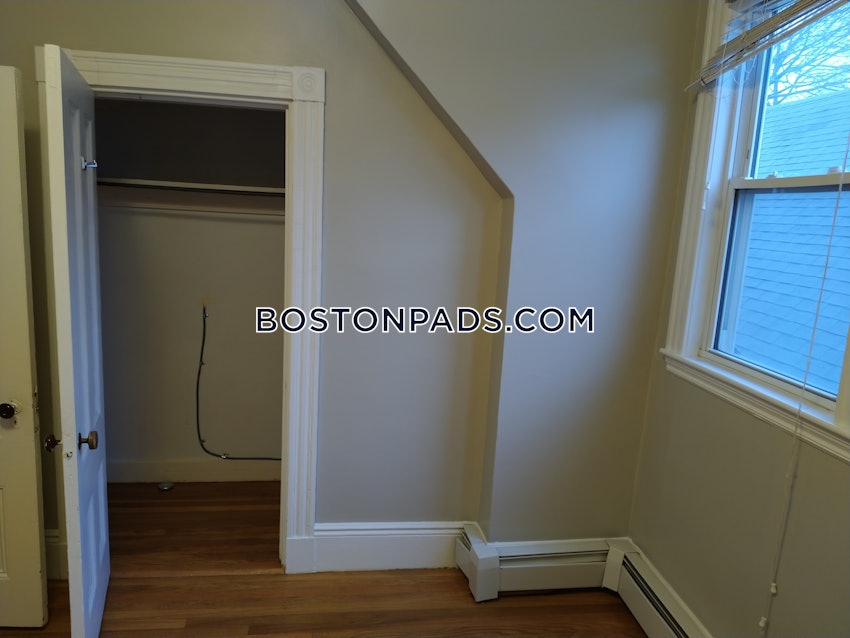 BOSTON - DORCHESTER/SOUTH BOSTON BORDER - 3 Beds, 1 Bath - Image 9