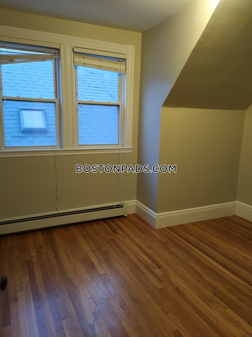 BOSTON - DORCHESTER/SOUTH BOSTON BORDER - 3 Beds, 1 Bath - Image 30