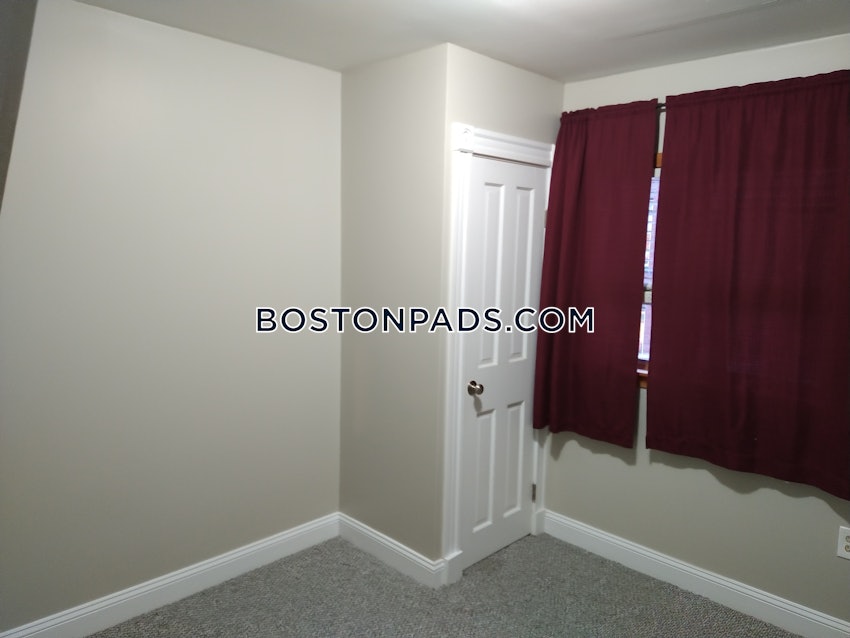 BOSTON - DORCHESTER/SOUTH BOSTON BORDER - 3 Beds, 1 Bath - Image 25