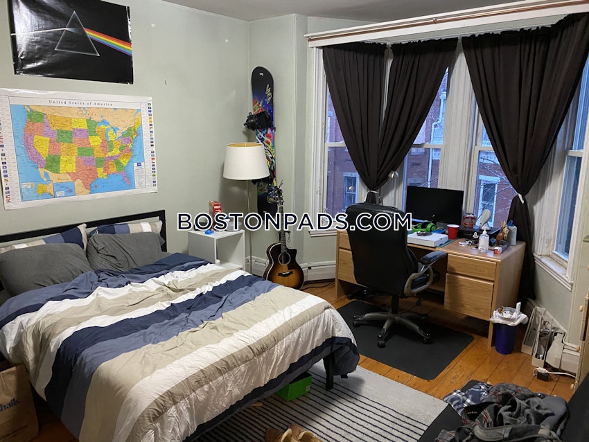 BOSTON - MISSION HILL - 4 Beds, 2 Baths - Image 7