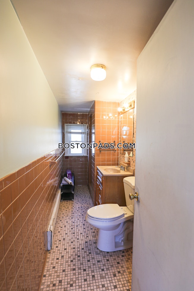 Boston - $4,500+ /mo