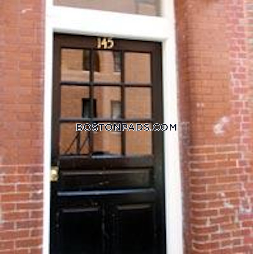 BOSTON - NORTH END - 2 Beds, 1 Bath - Image 17