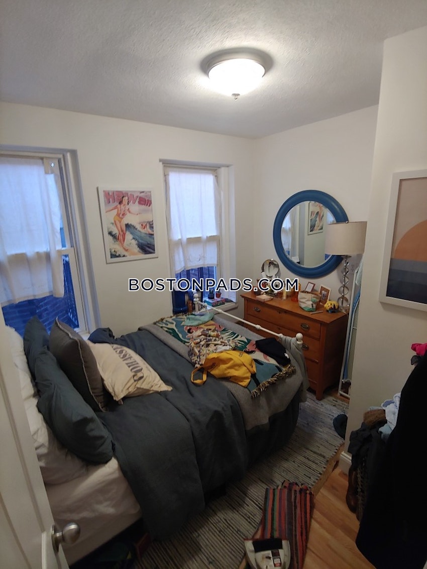 BOSTON - NORTH END - 2 Beds, 1 Bath - Image 14