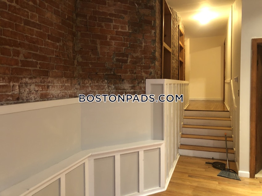 BOSTON - NORTH END - 3 Beds, 1 Bath - Image 33