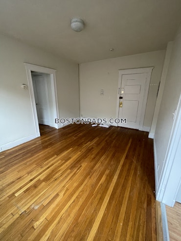 Boston - 1 Beds, 1 Baths