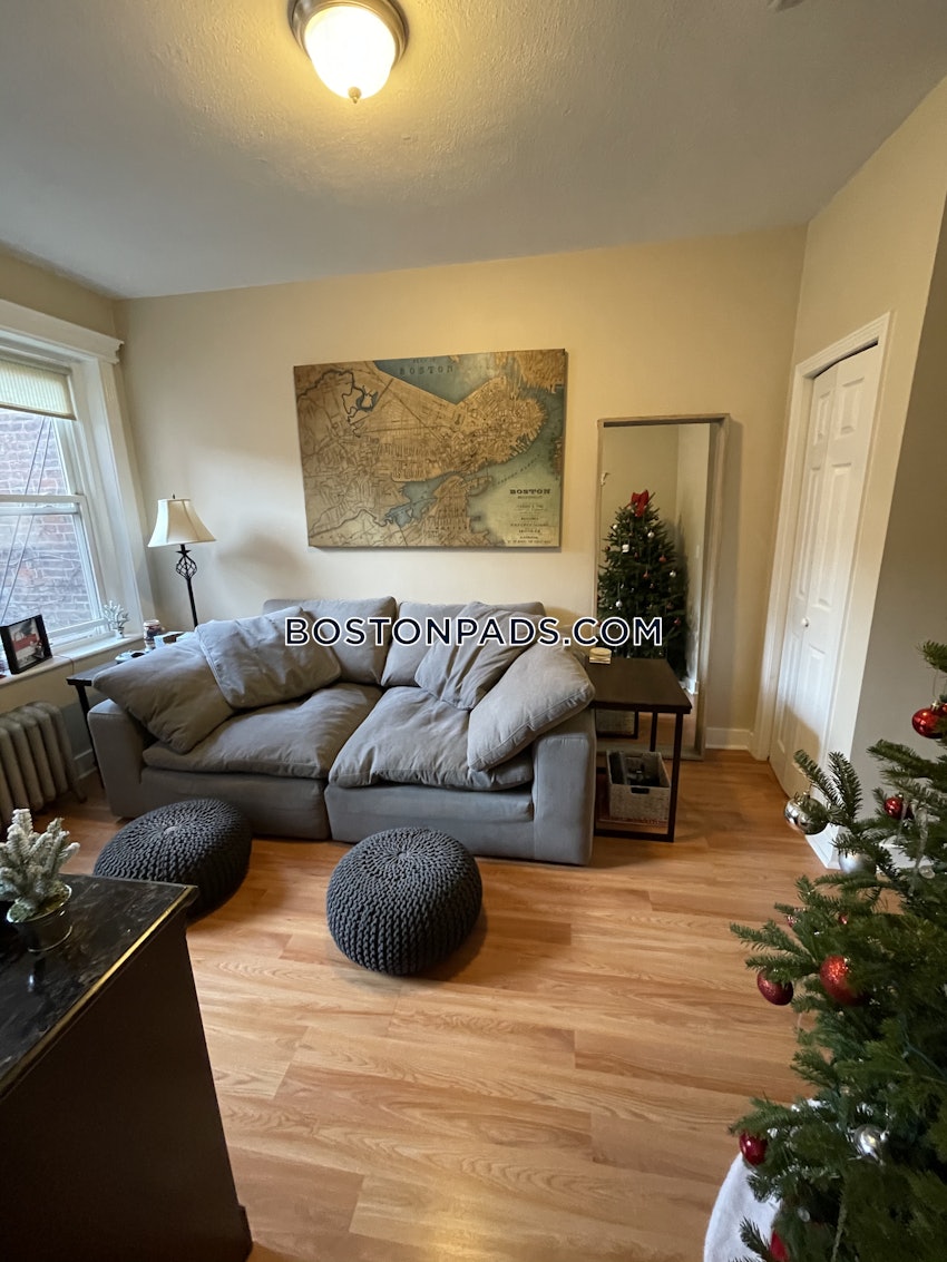 BOSTON - BEACON HILL - 1 Bed, 1 Bath - Image 1