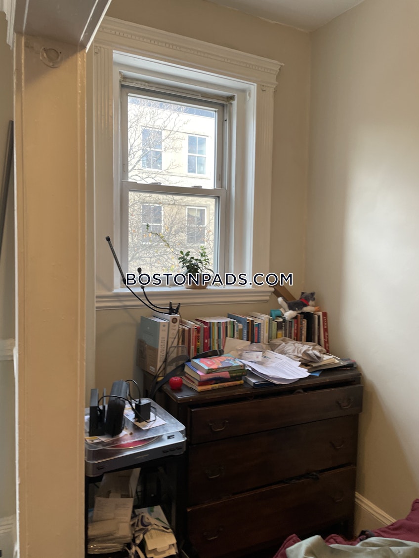 Boston - $2,600+ /month