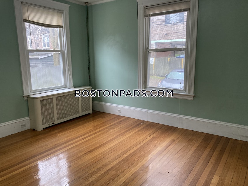 BOSTON - BRIGHTON - CLEVELAND CIRCLE - 4 Beds, 2 Baths - Image 11