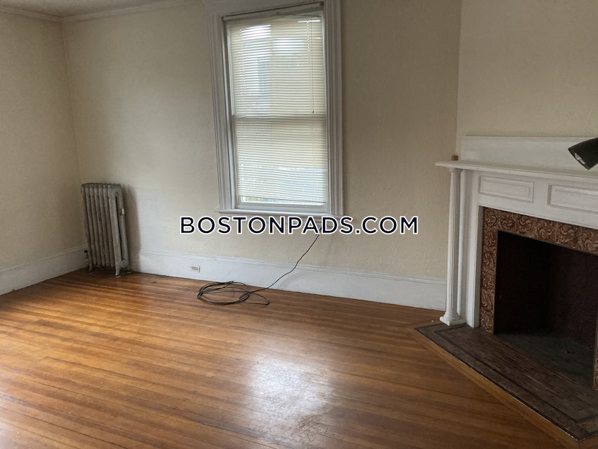 BOSTON - BRIGHTON - CLEVELAND CIRCLE - 4 Beds, 2 Baths - Image 17