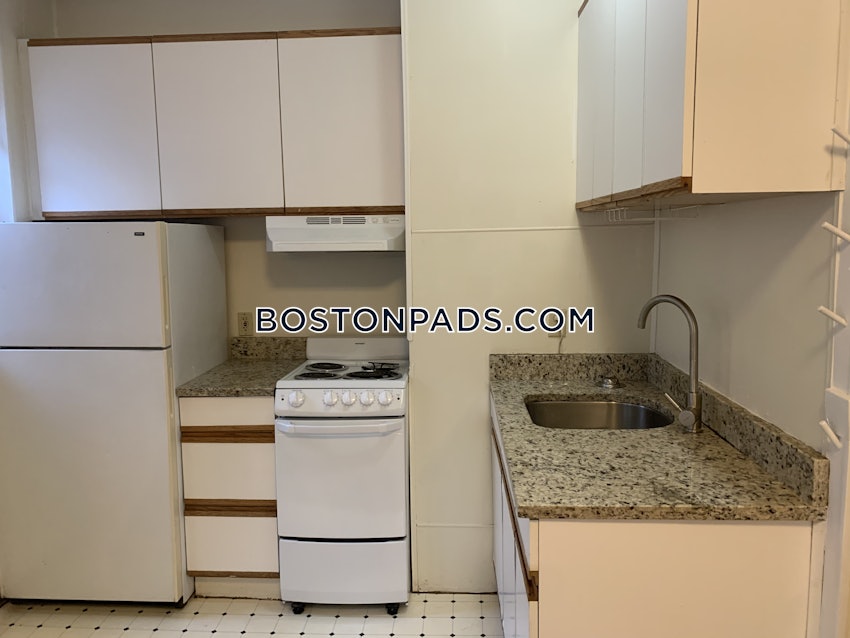 BROOKLINE- WASHINGTON SQUARE - 2 Beds, 1 Bath - Image 1