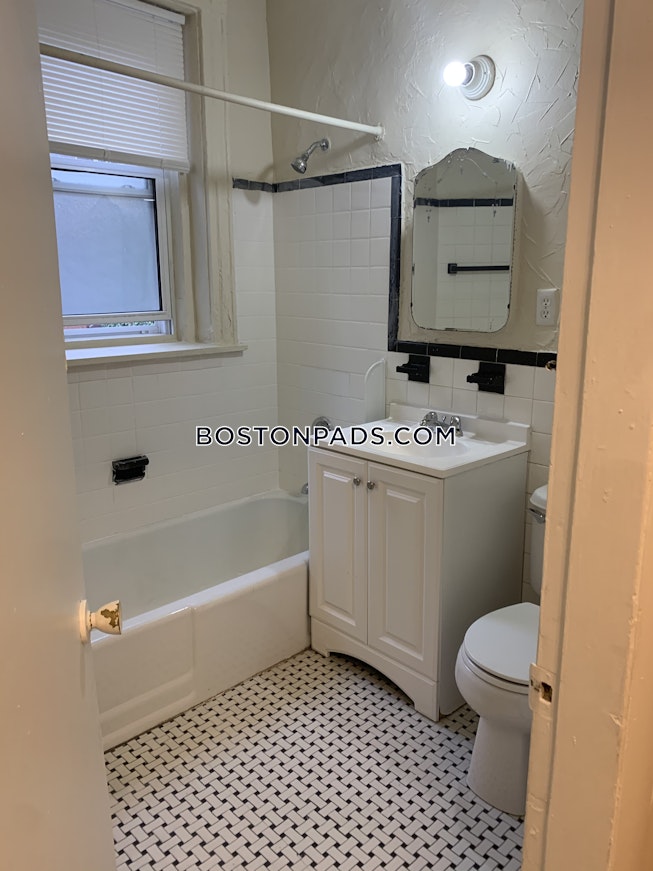 Brookline - $3,100+ /mo