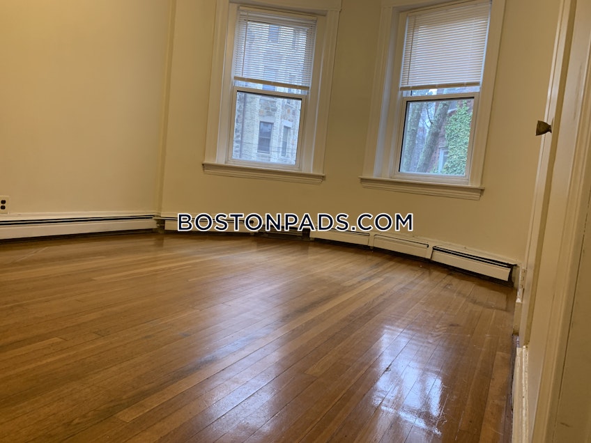 Brookline - $3,100+ /month