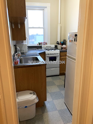 Boston - 0 Beds, 1 Baths