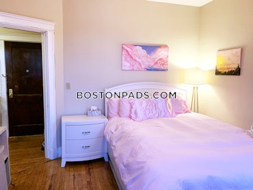 Boston - 0 Beds, 1 Baths